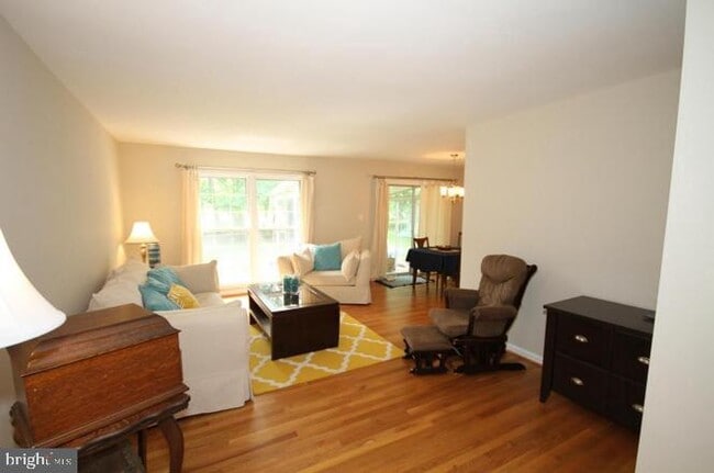 Building Photo - 8521 Tysons Ct