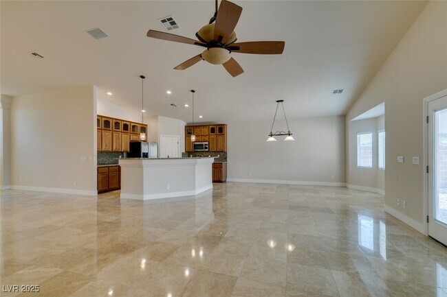 Building Photo - 2180 Dogwood Ranch Ave