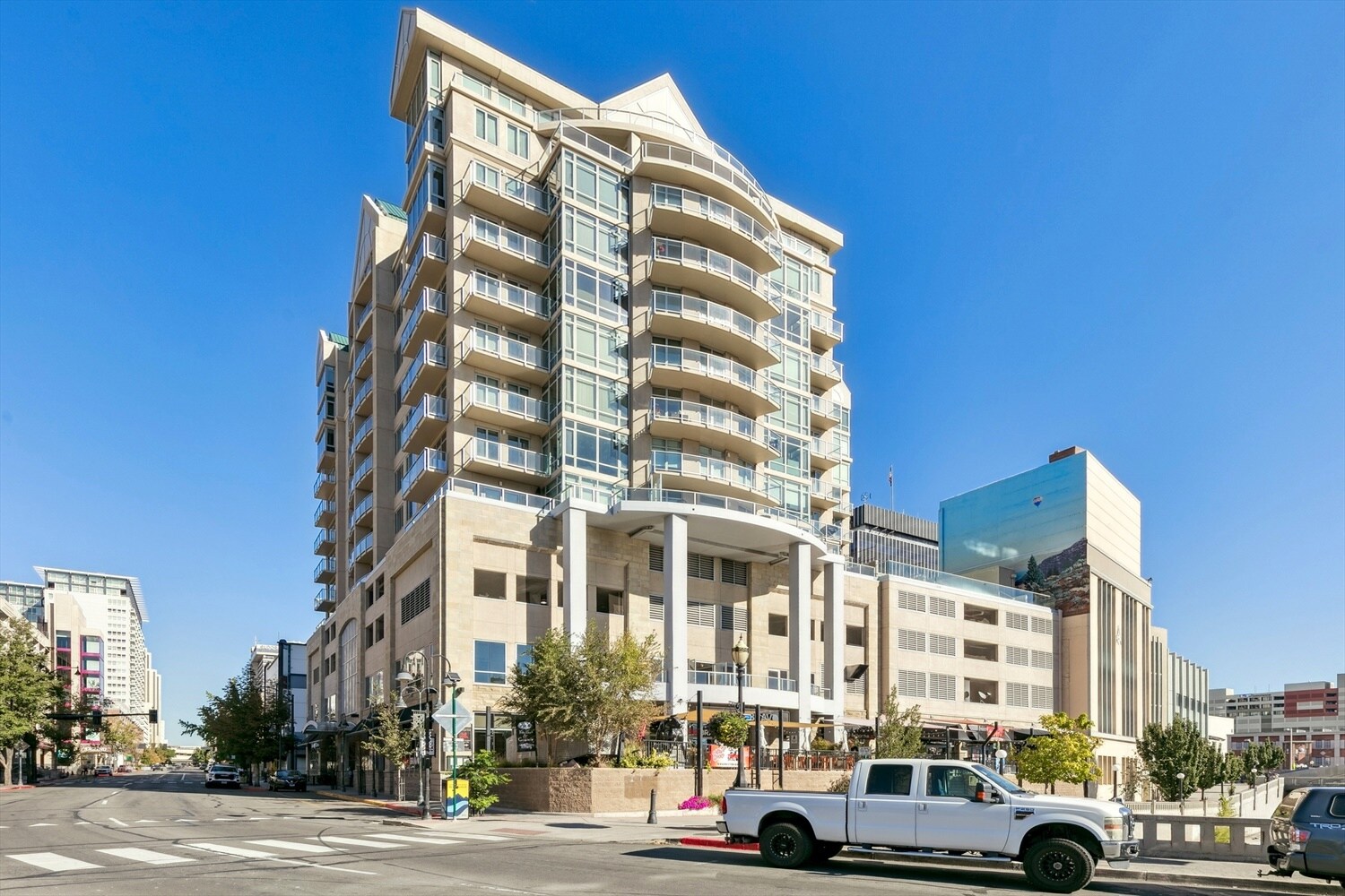 Building Photo - 50 N Sierra St