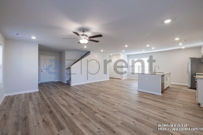 Building Photo - 27935 Chalmers Cir