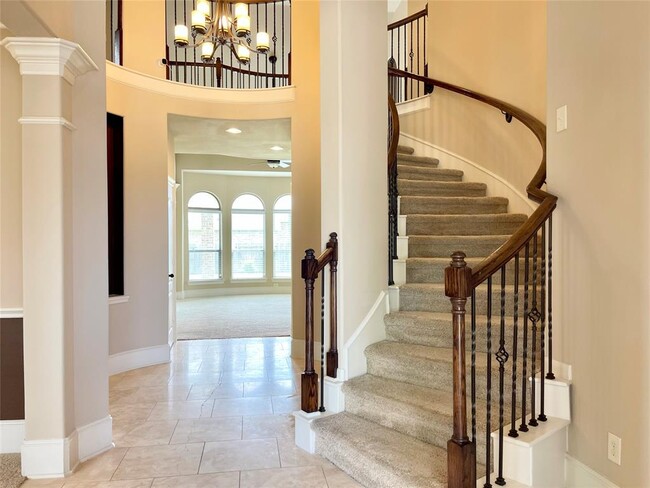 Building Photo - 8338 Sedona Ridge Dr