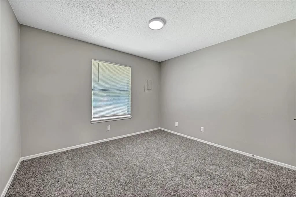 Building Photo - 2732 N Arroyo Ave