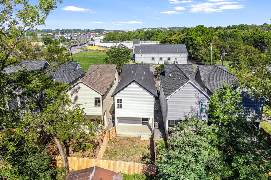 Building Photo - 1336 Plum St
