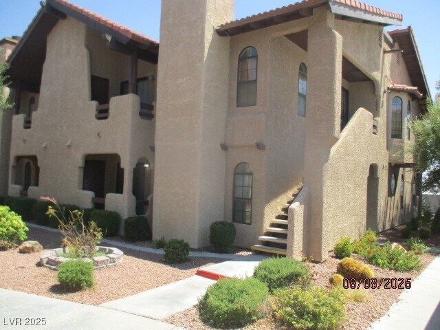 Primary Photo - 4049 Luzon Way