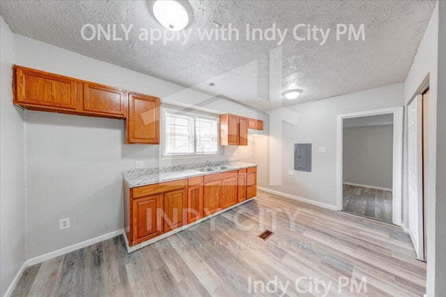 Building Photo - 1144 McDougal St