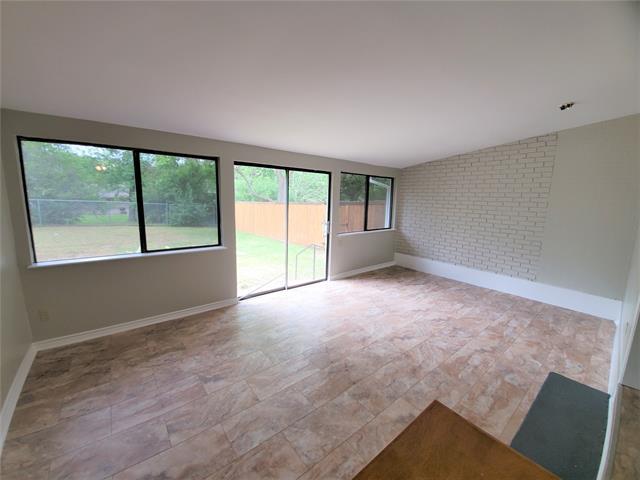Building Photo - 2115 Glenwood Ln