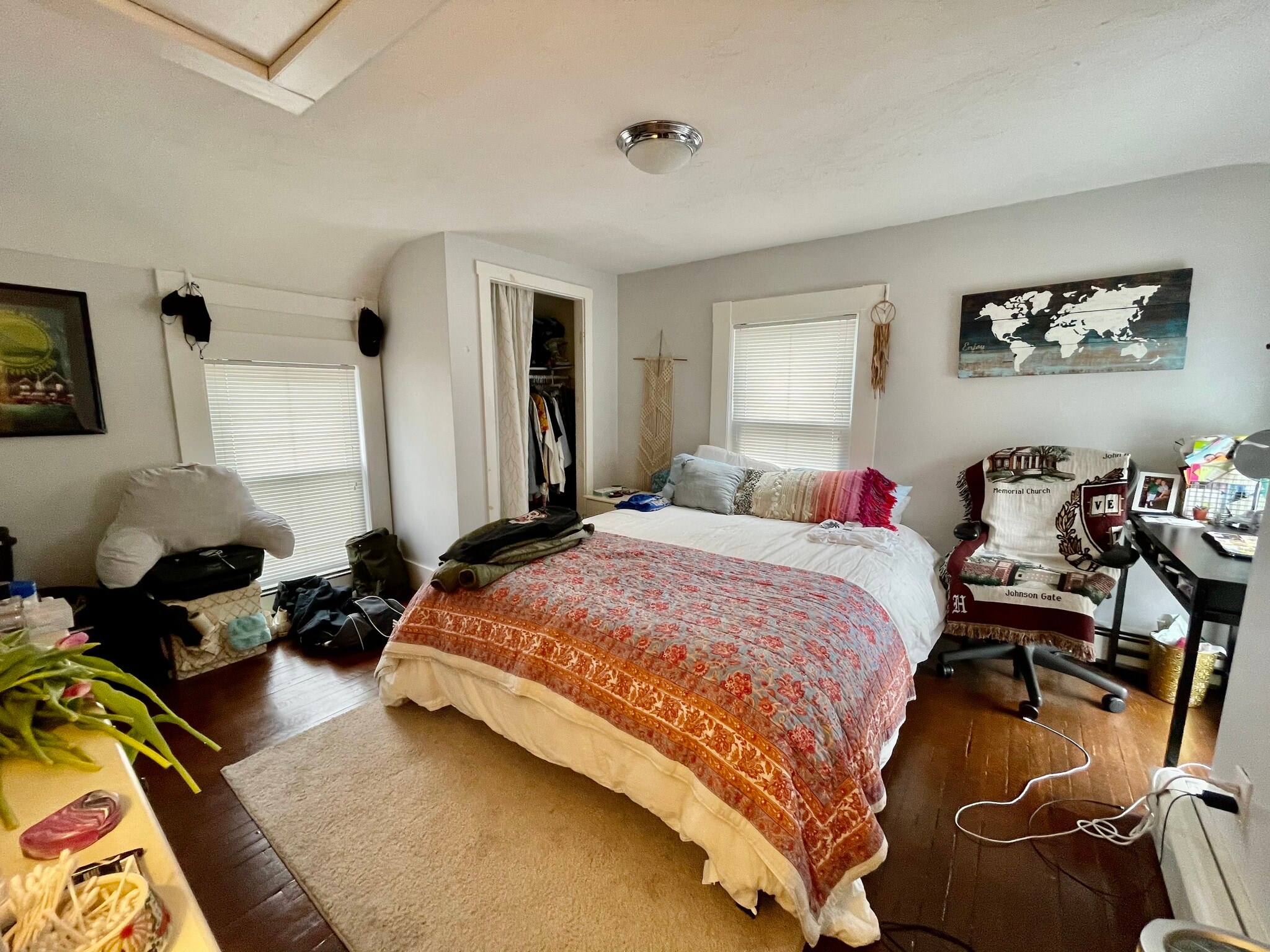 Building Photo - 158 Western Ave