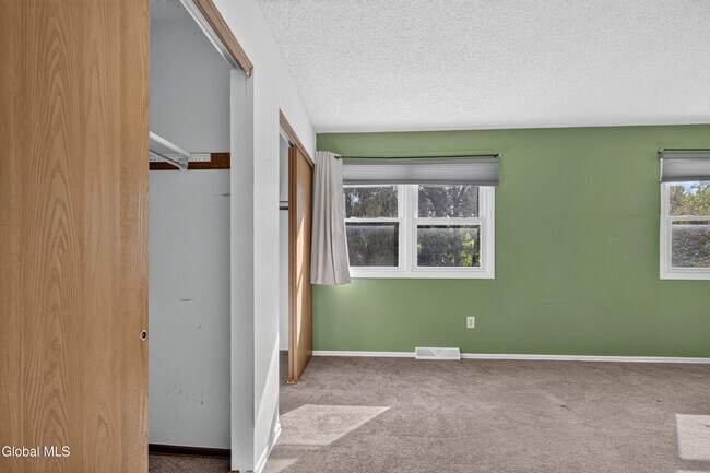 Building Photo - 3 Westchester Dr