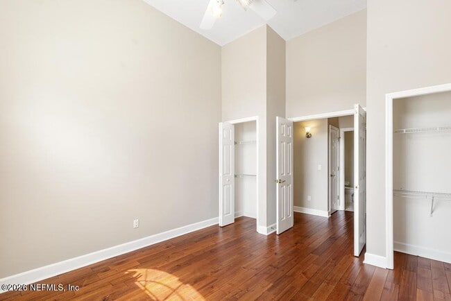 Building Photo - 337 S Mill View Way