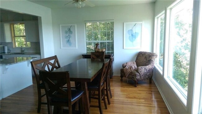 Building Photo - 808 Edgecliff Terrace