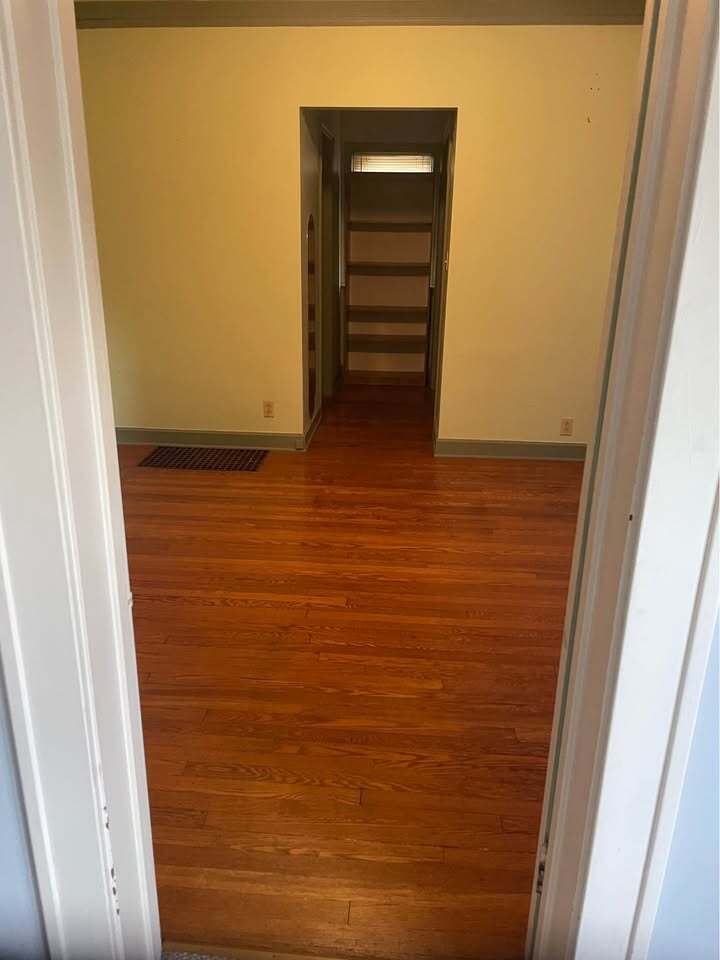 Building Photo - 320 Kenilworth Ave SE