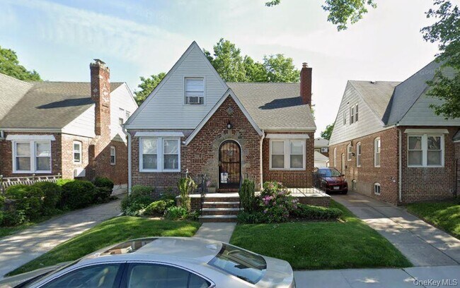 Primary Photo - 166-48 25th Ave