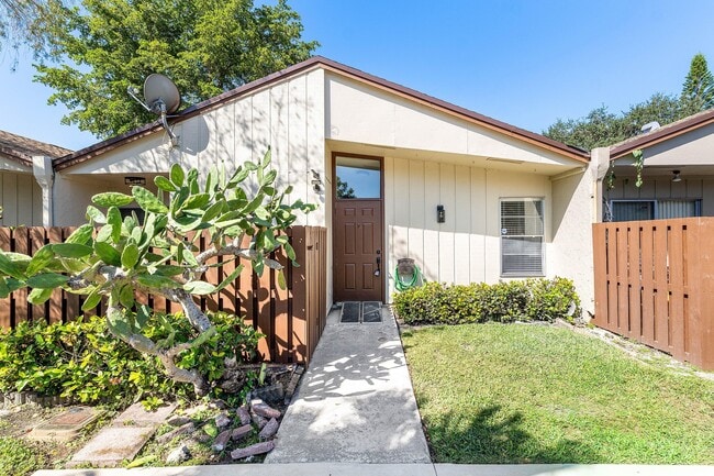 Building Photo - 22289 Timberly Dr