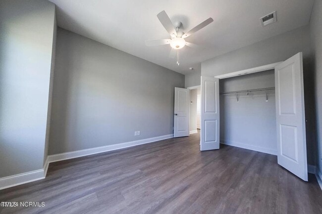 Building Photo - 53 Crew Ct