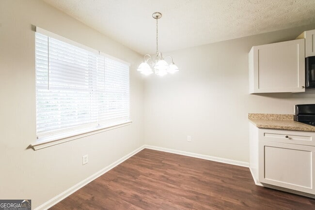 Building Photo - 1713 Graystone Dr