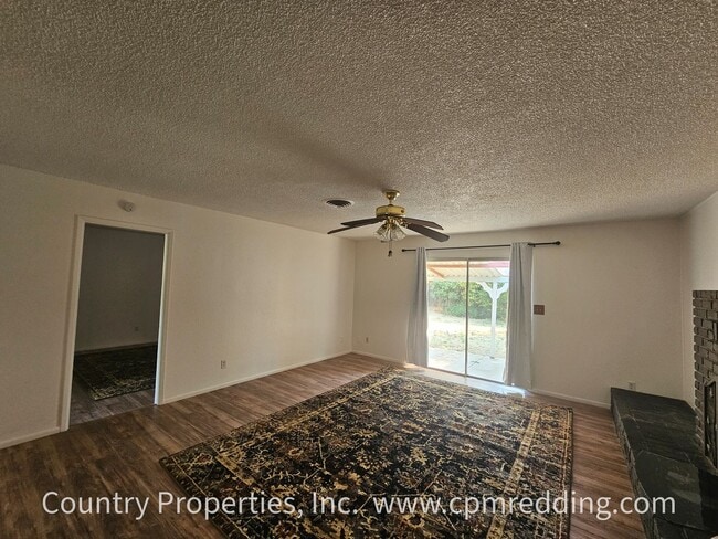 Building Photo - 3-Bedroom House on Corner Lot Available Now!
