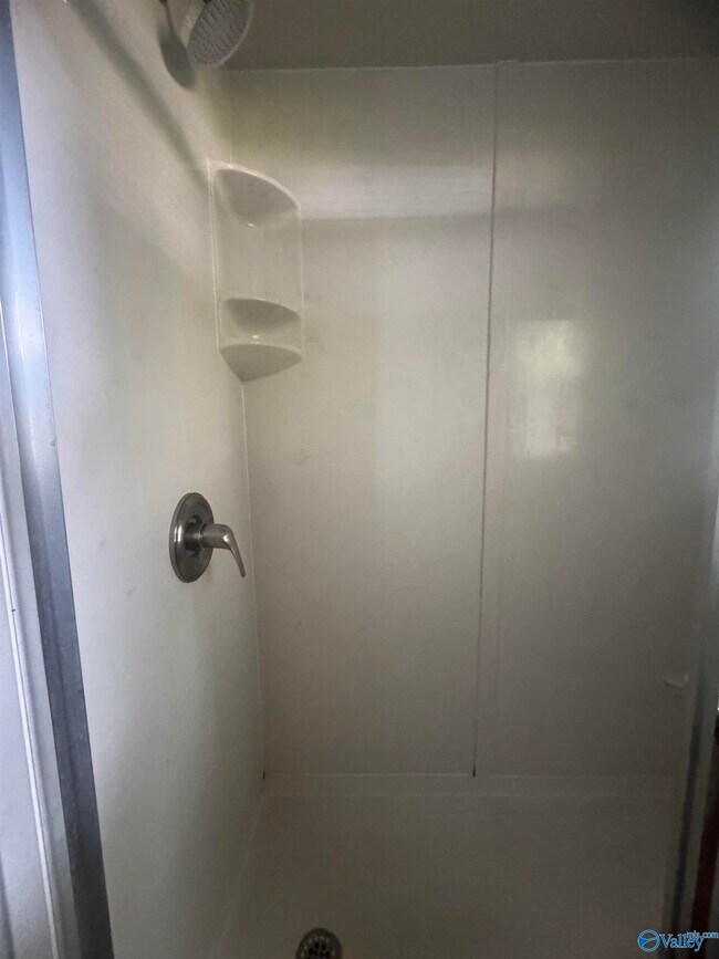 Building Photo - 1113 Humes Ave NE