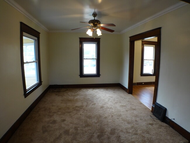 Building Photo - Nice Home in a Good Downtown Location with...