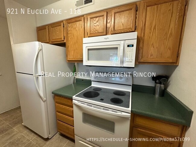 Building Photo - 921 N Euclid Ave
