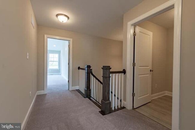 Building Photo - 275 Hillstone Cir