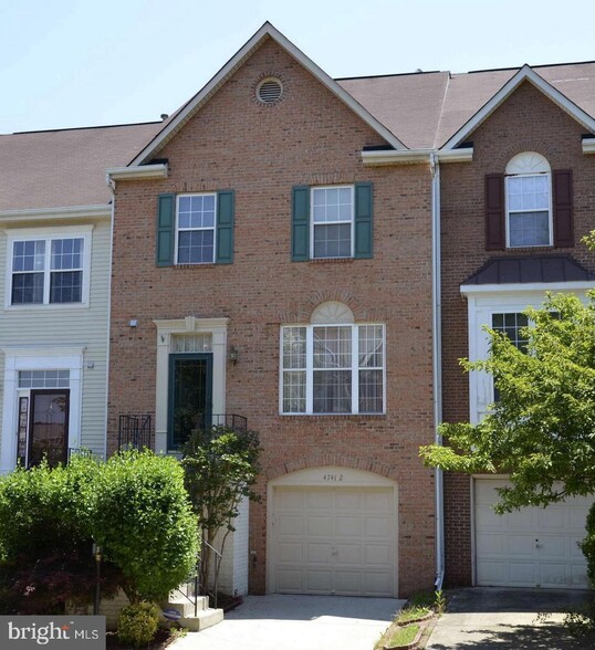 Building Photo - 47402 Darkhollow Falls Ter