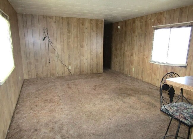 Building Photo - Single Wide in Yerington For Rent