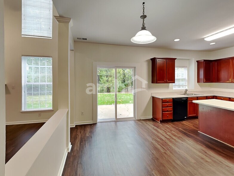 Building Photo - 16202 Grafham Cir