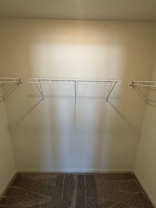 Building Photo - Modern Inspirada Living – 4 Bed Home with Loft & Downstairs Suite