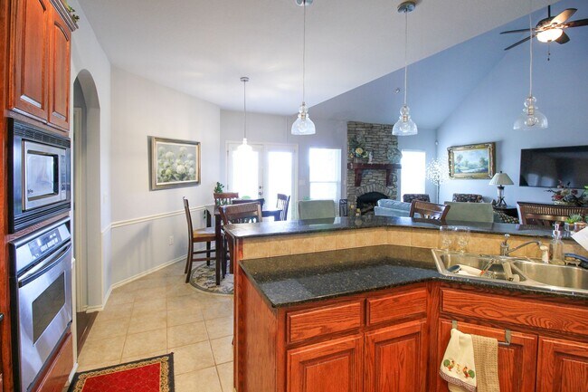 Building Photo - Spacious 5 Bedroom Home In Jenks West School District!