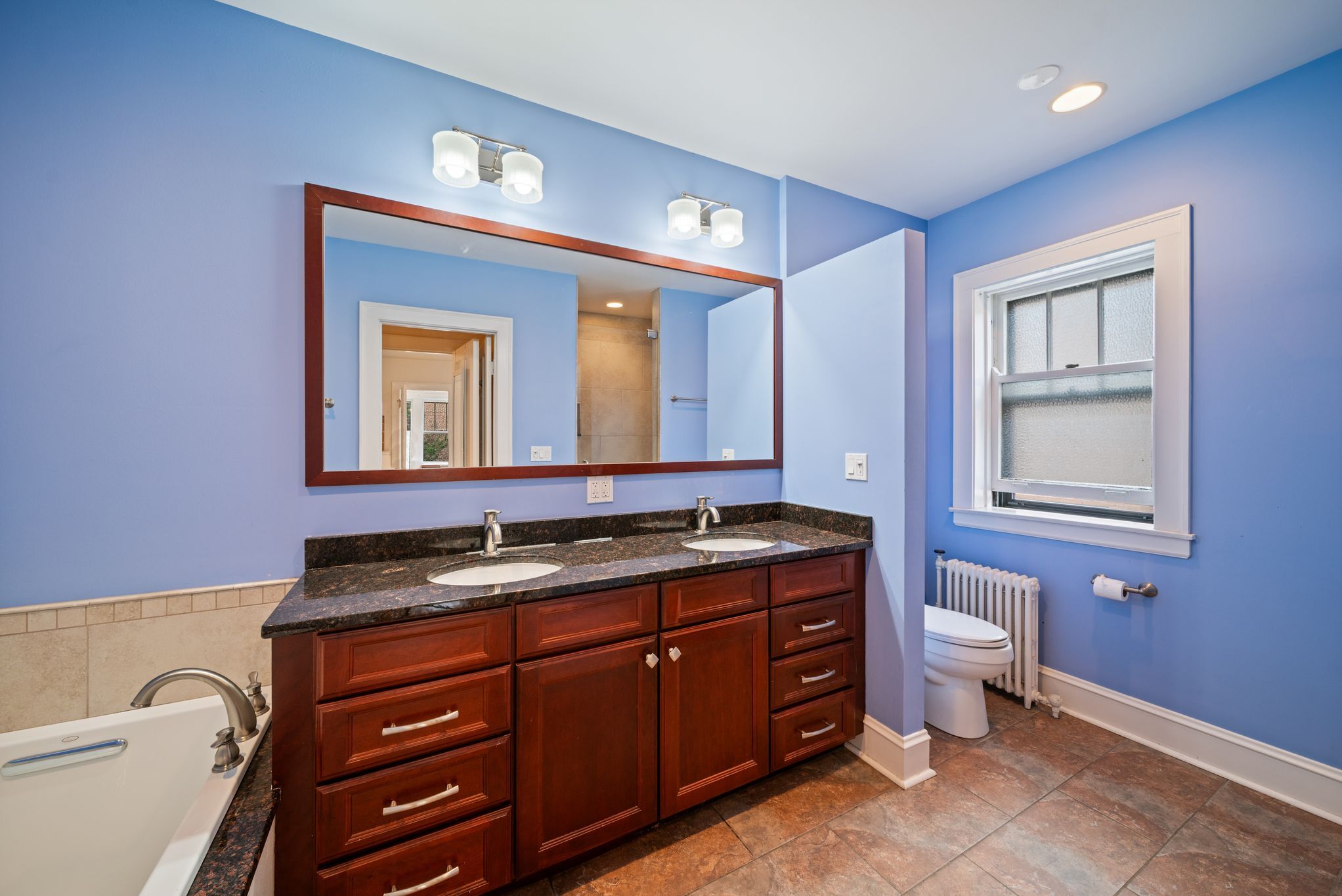 Building Photo - 721 Foster St