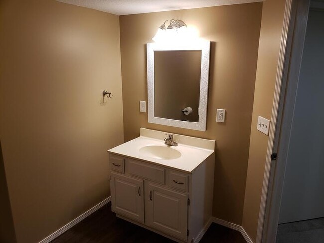 Building Photo - 10515 64th Ln NE