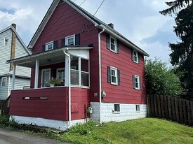 Building Photo - 812 Shryock Ave