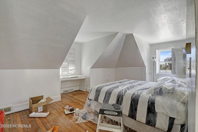 Building Photo - 105 Elberon Ave