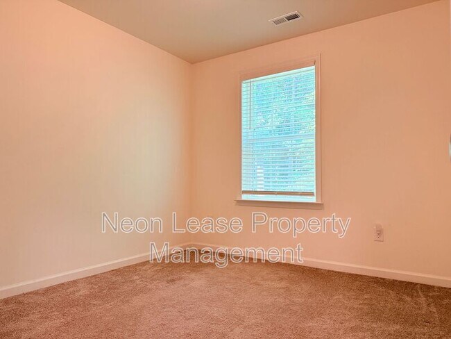 Building Photo - 262 Tea Party Trail
