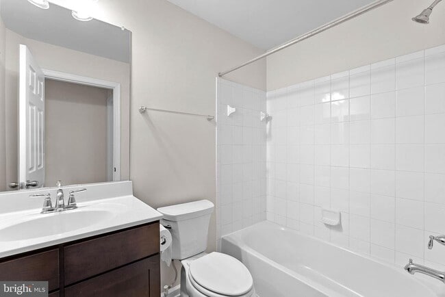 Building Photo - 25222 Briargate Terrace