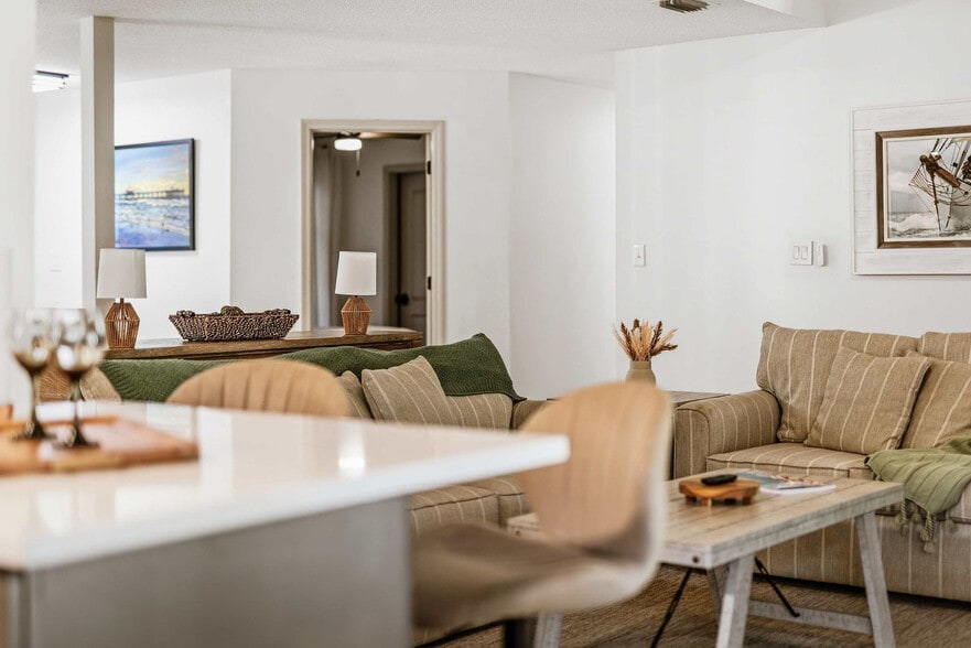 Building Photo - 5111 Keystone Dr