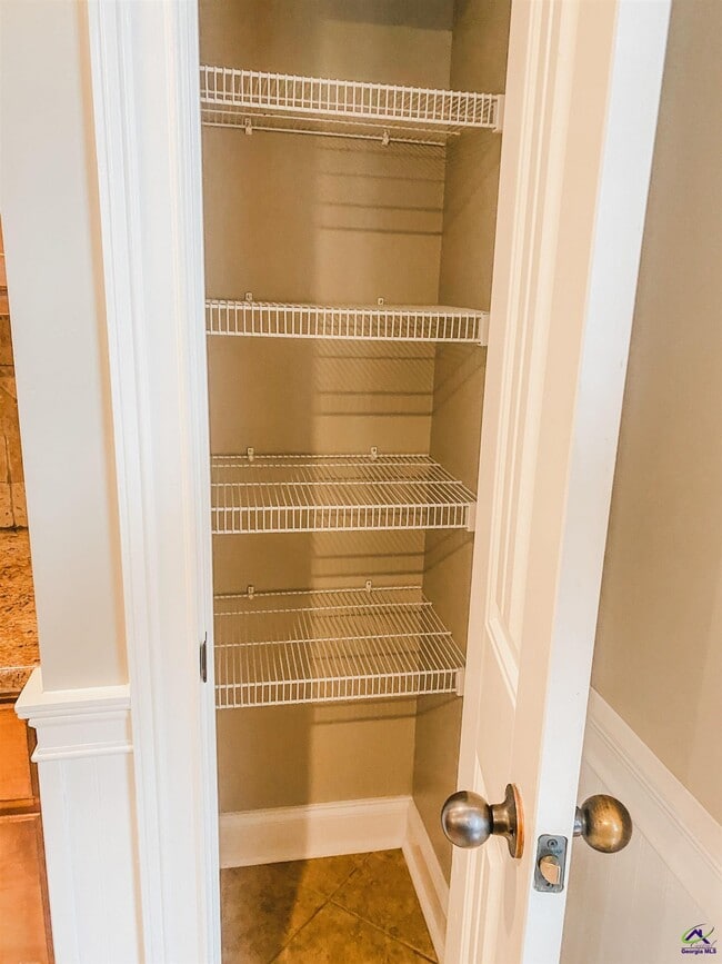 Building Photo - 609 Wooden Eagle Trail