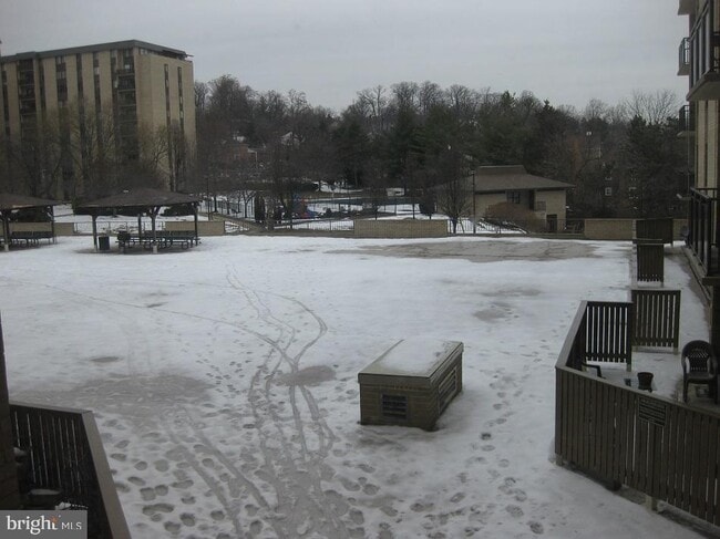 Building Photo - 3100 S Manchester St