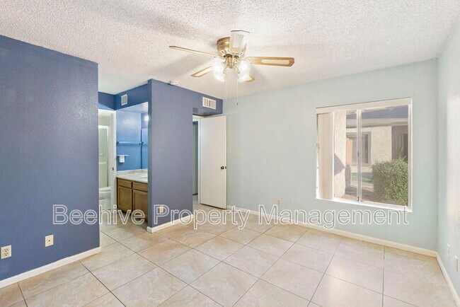 Building Photo - 629 N Mesa Dr