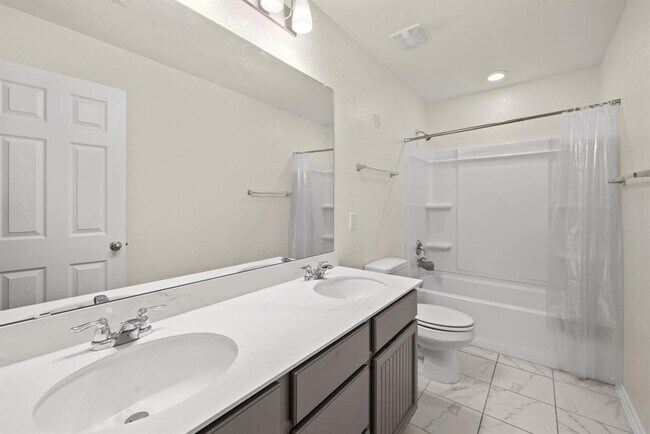 Building Photo - 14100 Purple Azalea Dr