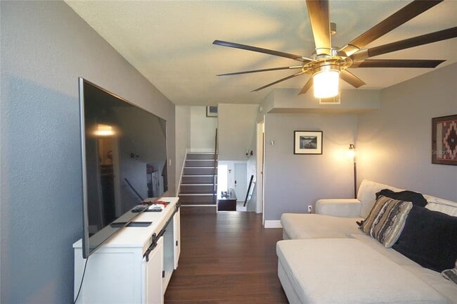 Building Photo - 4515 La Capri Ct