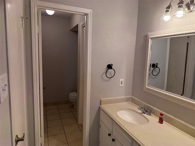 Building Photo - 5005 Georgi Ln
