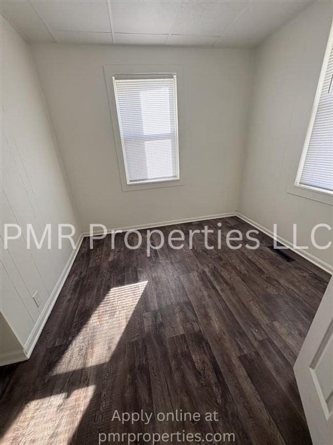 Building Photo - 2Bedroom/1Bathroom- Home