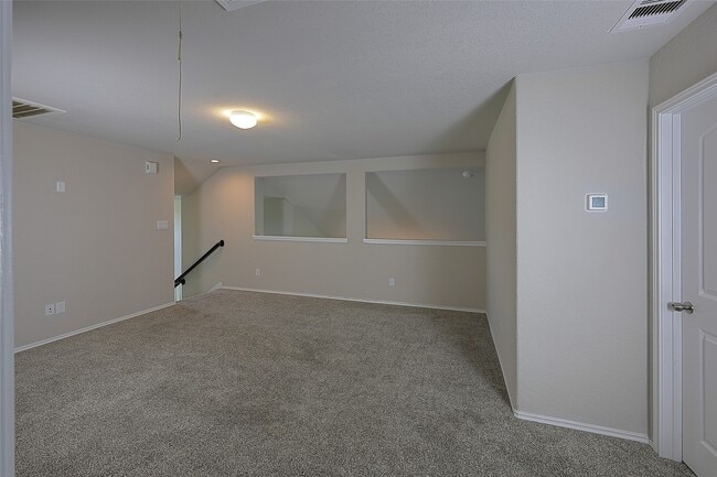 Building Photo - 5542 Redwood Summit Ln