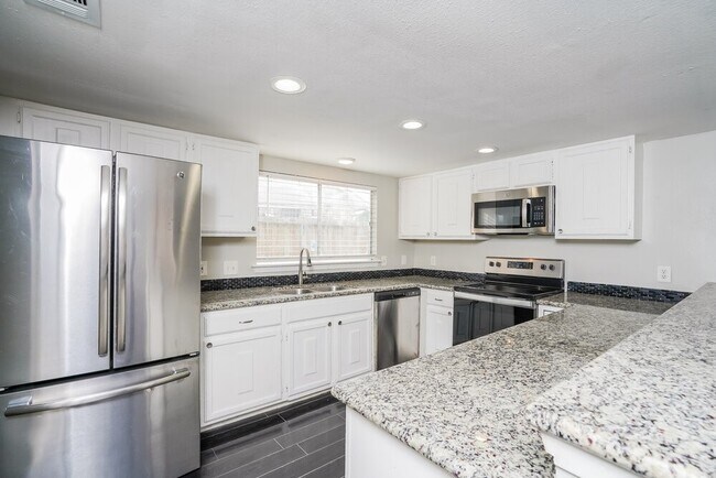 Building Photo - 3534 Duncaster Dr