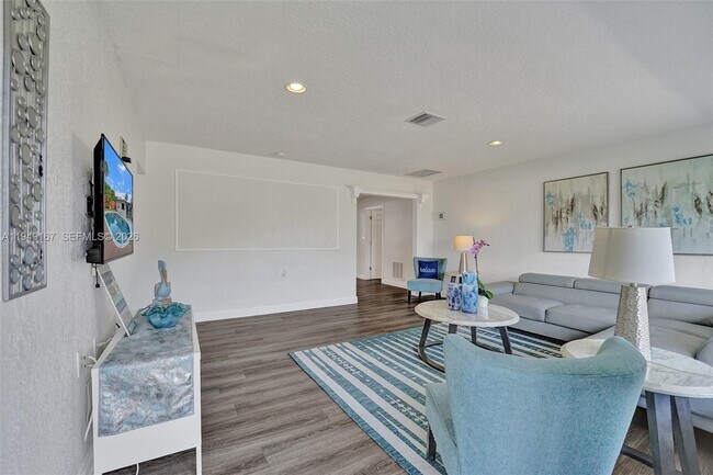 Building Photo - 3730 SW 47th Ct