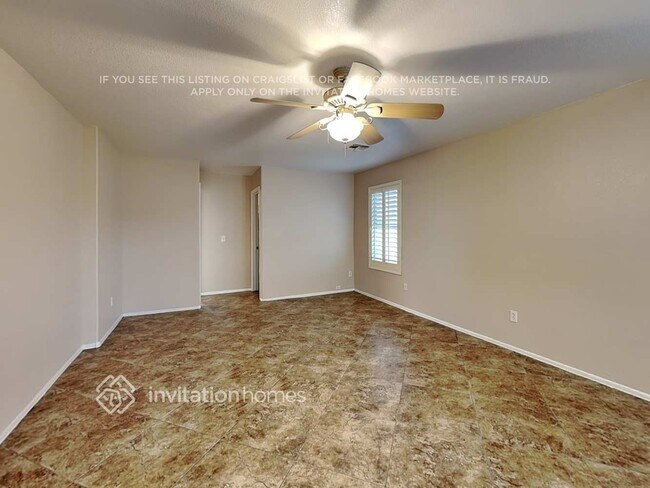 Building Photo - 6062 S Bell Pl