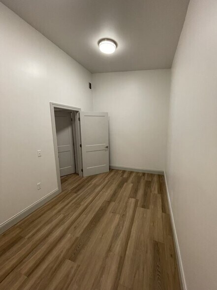 Additional Room - 117 W Columbus Ave