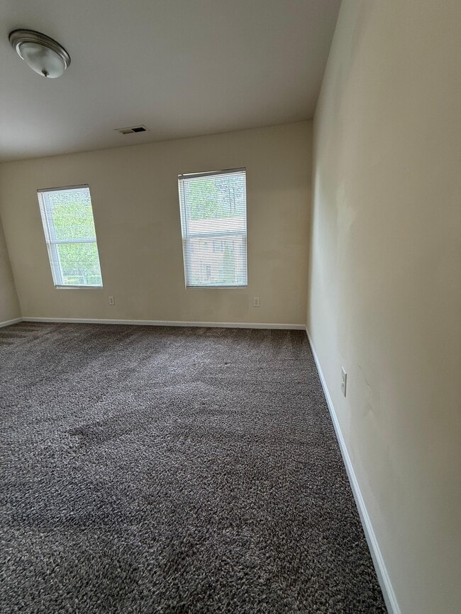 Building Photo - 8506 Quarton Dr