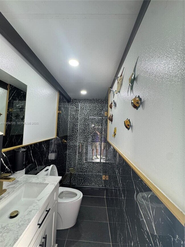 Building Photo - 17324 NW 63rd Ave